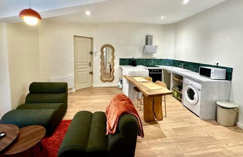 Séjour cosy au cœur de Vienne-tout à 2 min à pied - Foto 1