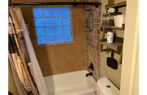 Stockyards-Walk 1 Block to StockYards-Cowboy Cabin - Photo 19