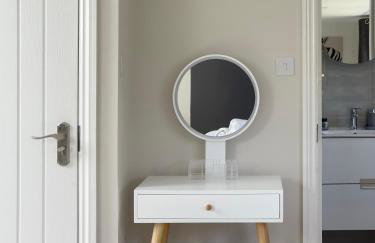 5 Bedroom, 3 Bathroom Modern House with Garden near Hampstead Heath Sleeps 10 - Foto 47