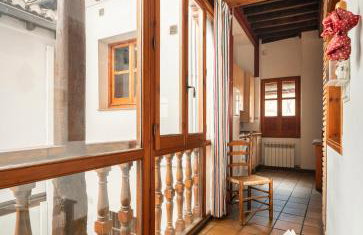 Spacious Sunny and Quiet Albayzin Apartment - Photo 27