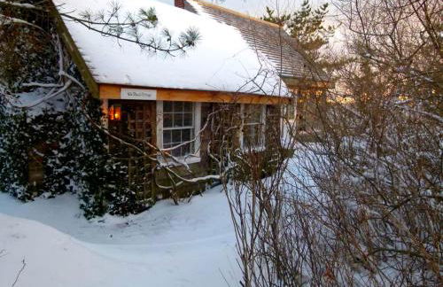 Charming Cottage Rental on a Private Beach in Cape Cod, Massachusetts - Foto 13