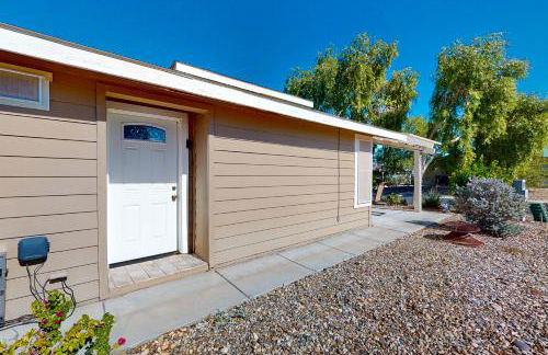 Pool and Hot Tub Access Lake Havasu Lakehouse - Foto 19