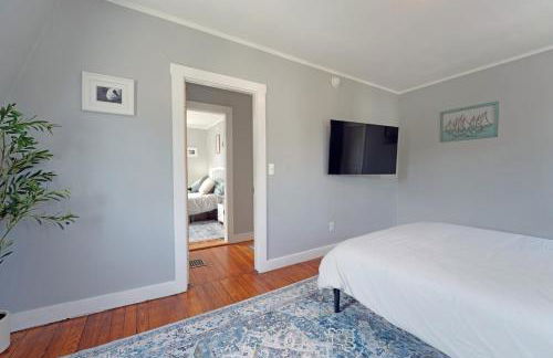 Beautiful Modern Beach House! - Photo 14