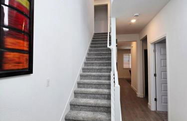 Beautiful Roseville Home - Quiet Neighborhood - Near Galleria Mall - Foto 29