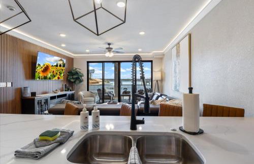 Upscale Lakeside Condo with Extraordinary Amenities at Topsider in Osage Beach 19mm - Photo 21