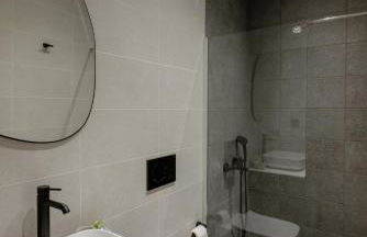 Galio Suites Airport by Airstay - Photo 6