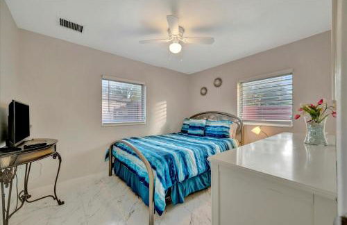 Sleeps 8 Near Busch Gardens with BBQ and Fenced Yard - Foto 50