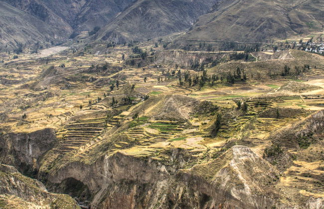 Tour de 2 días por el Valle del Colca y la Cruz del Cóndor - Foto 1