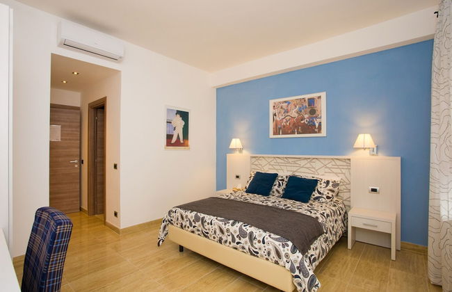 Trastevere's Friends - Photo 8