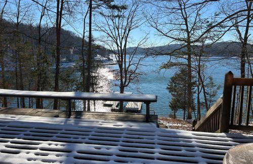 Blue Fish Cabin – Your Lakeside Getaway Awaits - Foto 33