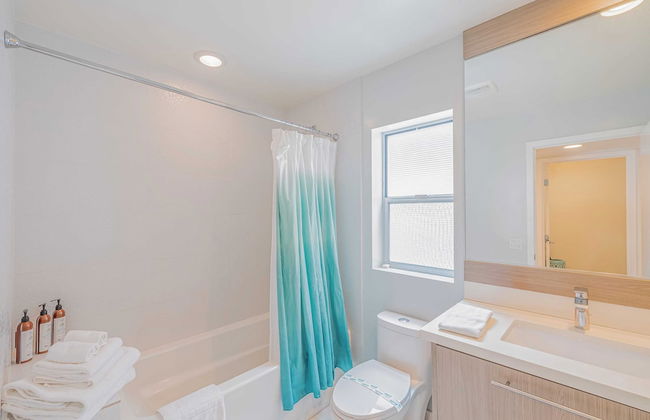 Private Rooftop + Steps to the Beach Chic Design Seaside Style by Avantstay - Foto 18