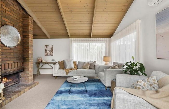 3 Bedroom House - Jan Juc - Near Beach - Photo 14