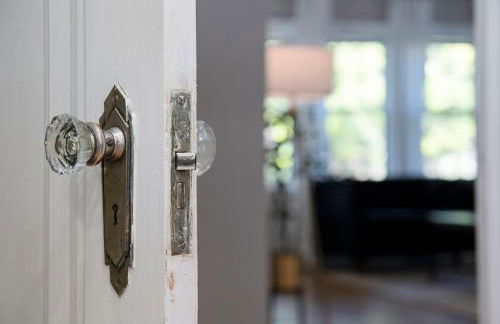 Elegant 3BR Oasis in Dundee Close to Downtown - Foto 49