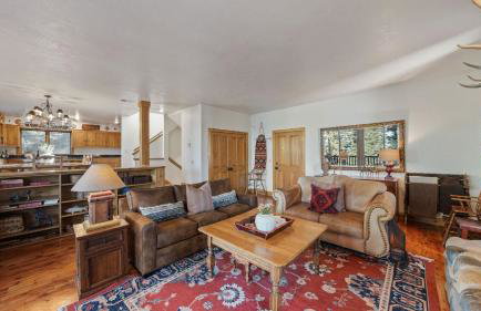 Ellis Peak by Avantstay Beautiful Mckinney Cabin w/ Filtered Lake Views - Foto 18