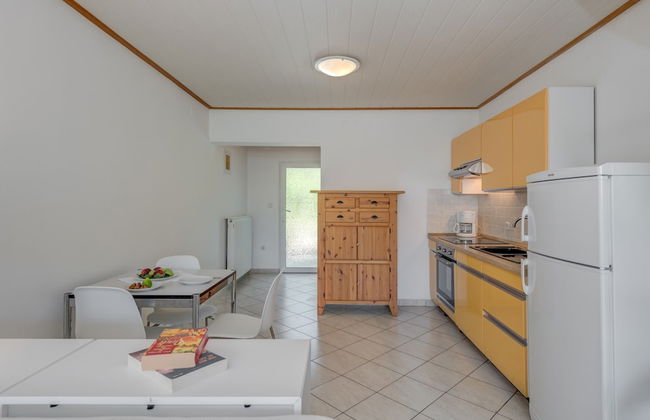 Beachfront Apartment With Balcony and Parking - Foto 8