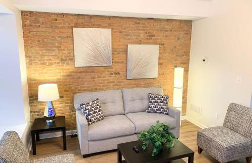 Budget Friendly 2BD-2BA apt in Federal Hill - Photo 32
