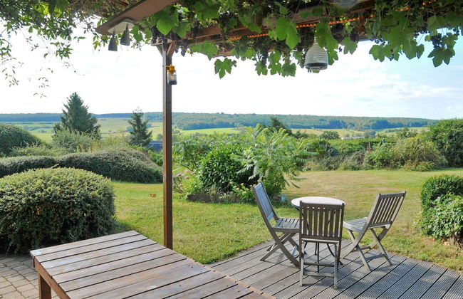 Holiday Home in Somme-leuze With Pool & Sauna - Foto 9