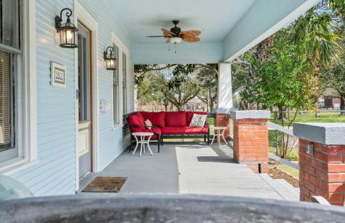 Cottage at Kempner Park Pet-Friendly Modern Home w Backyard - Foto 3