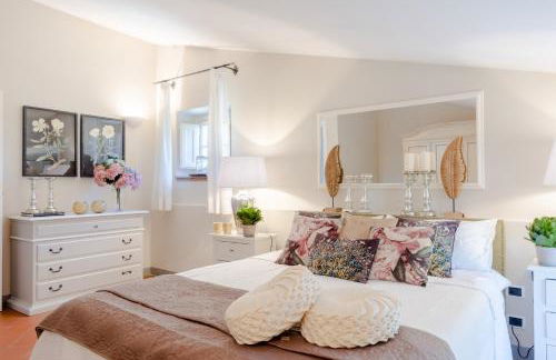 Fattoria Camigliano, Luxury Farmhouse with Pool inside a Wine Estate - Foto 117