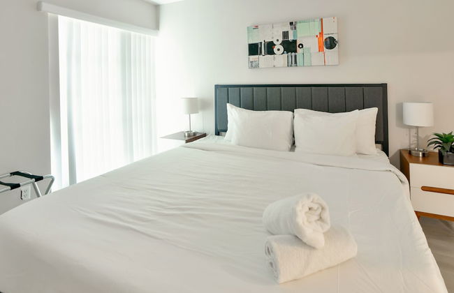 Artrageous on the river By RocketStay - Photo 33