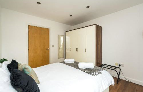 Direct Tube Links to Central London , Walk to Station one bedroom flat in Greater London, ID required - Foto 16