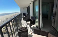 Beachfront Condo with Pool a Summer Escape for 6 - Foto 38