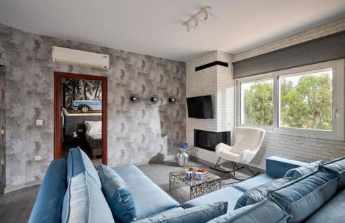 Mons Villa - Photo 2