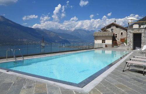 Spectacular views and modern living on Lake Como - Photo 1