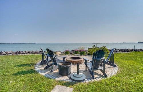 Waterfront Lake Poinsett Retreat with Fire Pit! - Foto 1