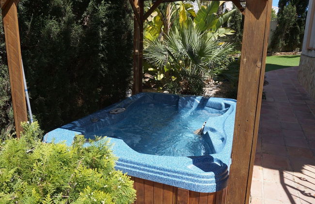 Stylish Alfas del Pi Stay - Foto 21