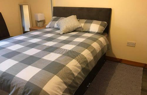 No 5 Newly refurbished 4 bedroom house - Foto 25