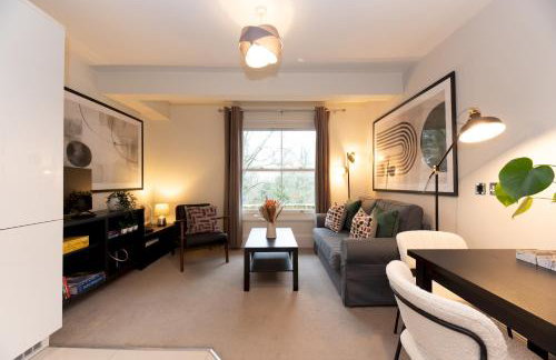 Stunning 1 BR Surbiton with views, near station - Pass the Keys - Foto 49