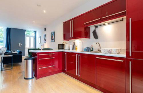Spacious 3 bed, Parking, Long stays welcome, Relocators, Families, Contractors - Foto 5