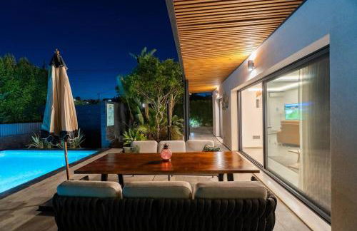 Stylish Algarve Retreat- Priv. Pool & Beach Nearby - Photo 14
