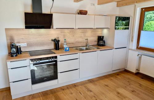 Gästehaus Philipp im Herzen des Fichtelgebirges - 5 Ferienwohnungen, großes Grundstück, Wald und Wiese, Wohnung mit privater Sauna, kostenfreie Parkplätze, WLAN - Foto 8