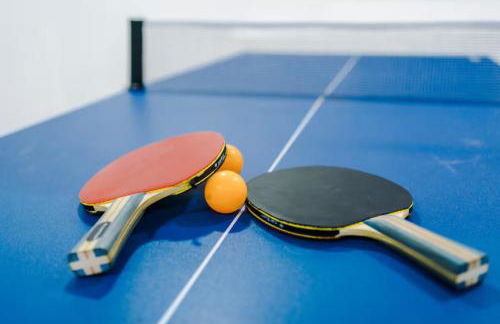 Group-Friendly Home near Manchester with Hot Tub and Private Cinema Room - Foto 40