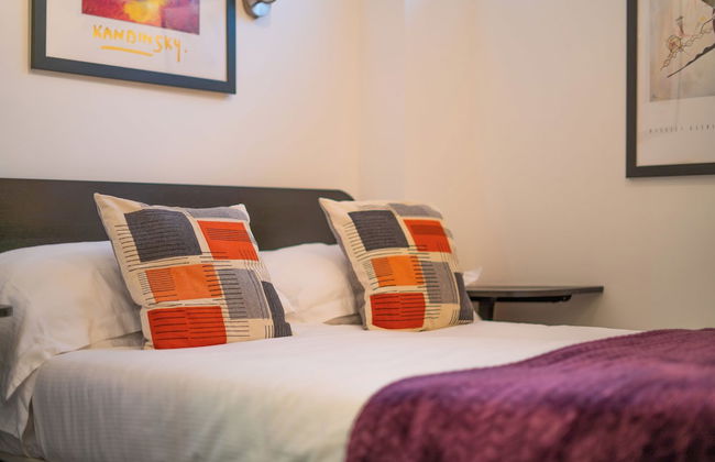 Pod Rooms - Nell Gwynn House Apartments - Photo 43