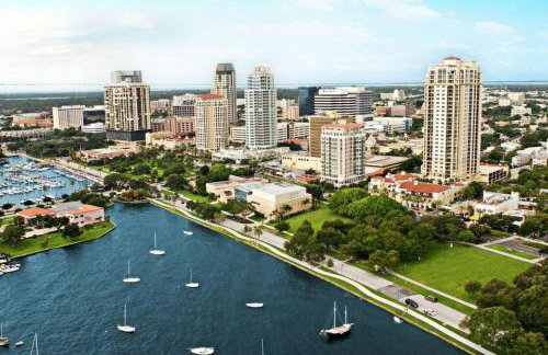 Walk Everywhere Heart of Downtown St Pete - Foto 1