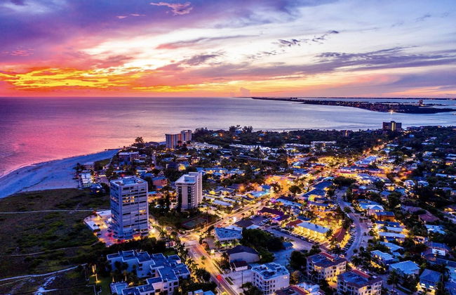 Fruit & Wine Saltwater Pool Home - Foto 49