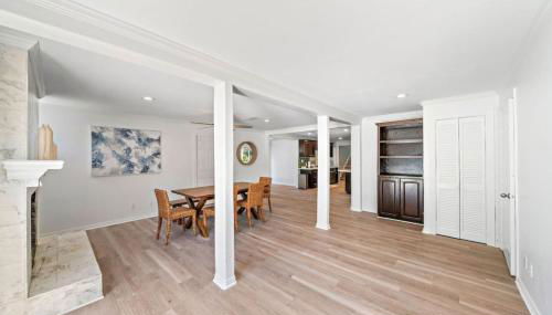 Sprawling estate with private pool and game room and guest house - Foto 5