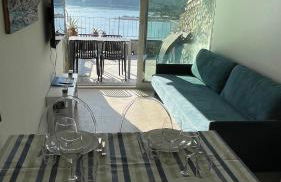 Seafront rooftop flat w/ terrace - Foto 8