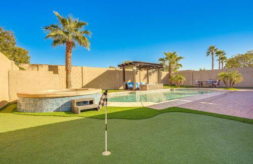 Putting Green, Pool and Spa! San Tan Valley Escape - Foto 1