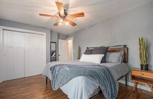 Sunset Point - Spacious 4-bedroom house in Elkhart with WiFi, AC, Swim Spa - Foto 20