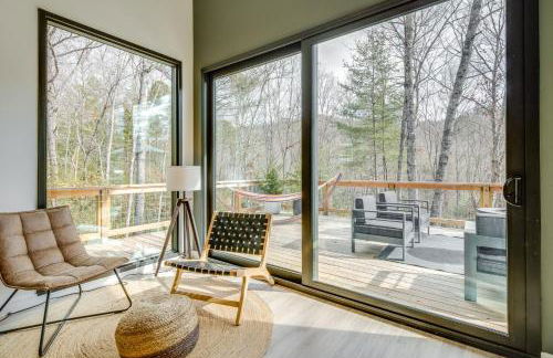 Hot Tub and Fire Pit Modern North Carolina Retreat - Foto 8