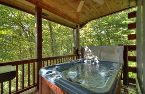 Bearfoot Ridge Wood-burning fireplace cozy hot tub serene views - Foto 43