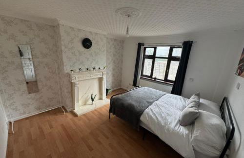 Cosy 4 Bedroom Birmingham - Foto 6