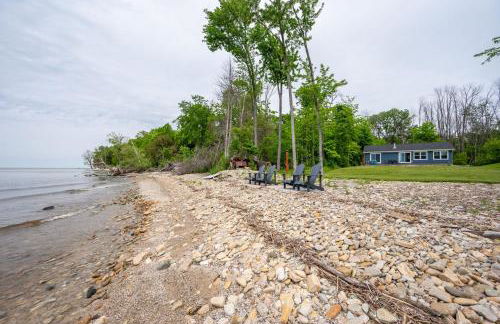 Bayfront Escape Hot Tub, Kayaks Dogs Welcome - Photo 37