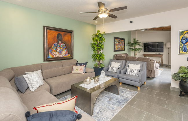 Enjoy SMA Nestled in Nueva Escondida - Foto 16