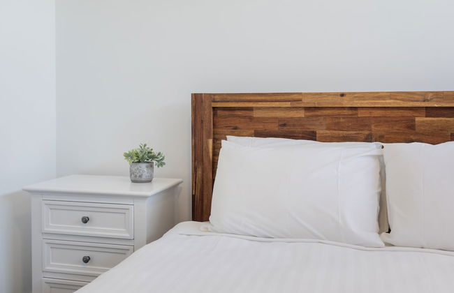 Luxe Home by the BnB Collection - Photo 5