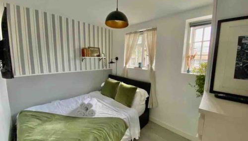 One bedroom Putney Village flat - Foto 1